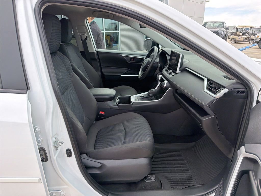 Used 2024 Toyota RAV4 LE image 24