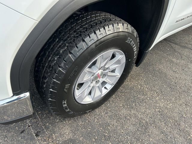 New 2026 GMC Sierra 1500 Pro w/ Pro Value Package image 17