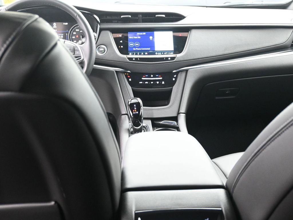 Used 2026 Cadillac XT5 Premium Luxury w/ Driver Assist Package image 14