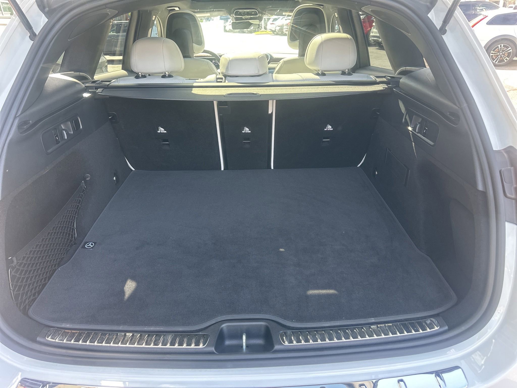 Used 2025 Mercedes-Benz GLC 300 4MATIC image 18