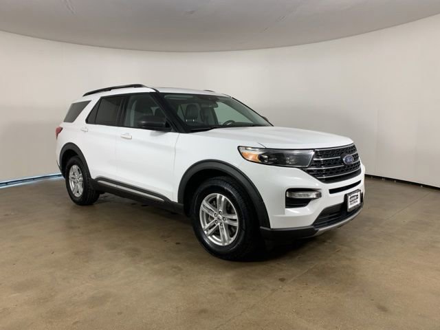 Used 2021 Ford Explorer XLT w/ Equipment Group 202A image 5