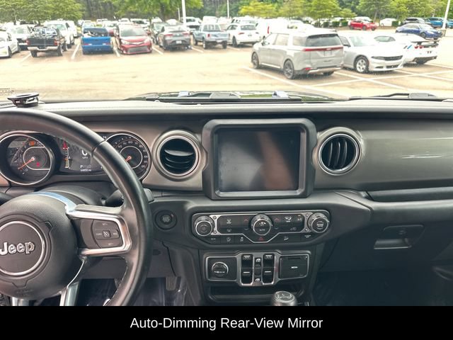 Used 2018 Jeep Wrangler Unlimited Sahara AWD/4WD image 11