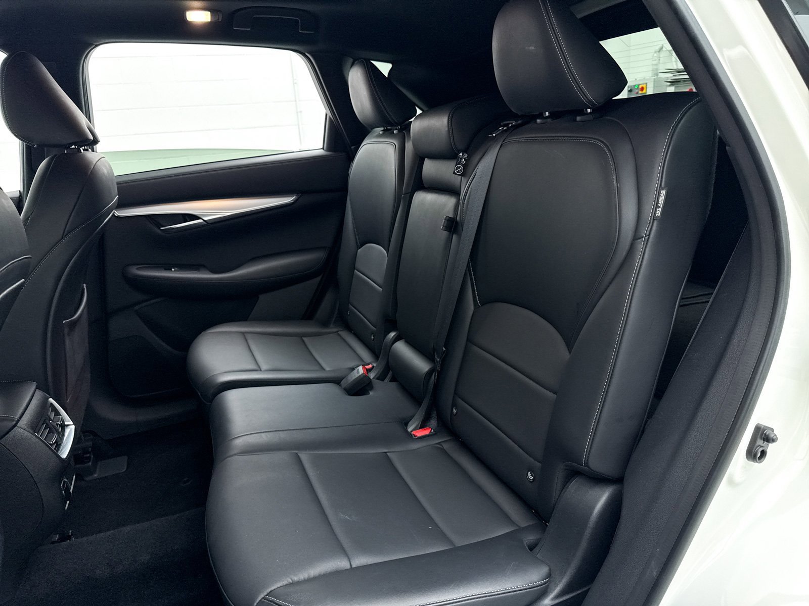 Used 2021 INFINITI QX50 Luxe w/ Appearance Package image 34