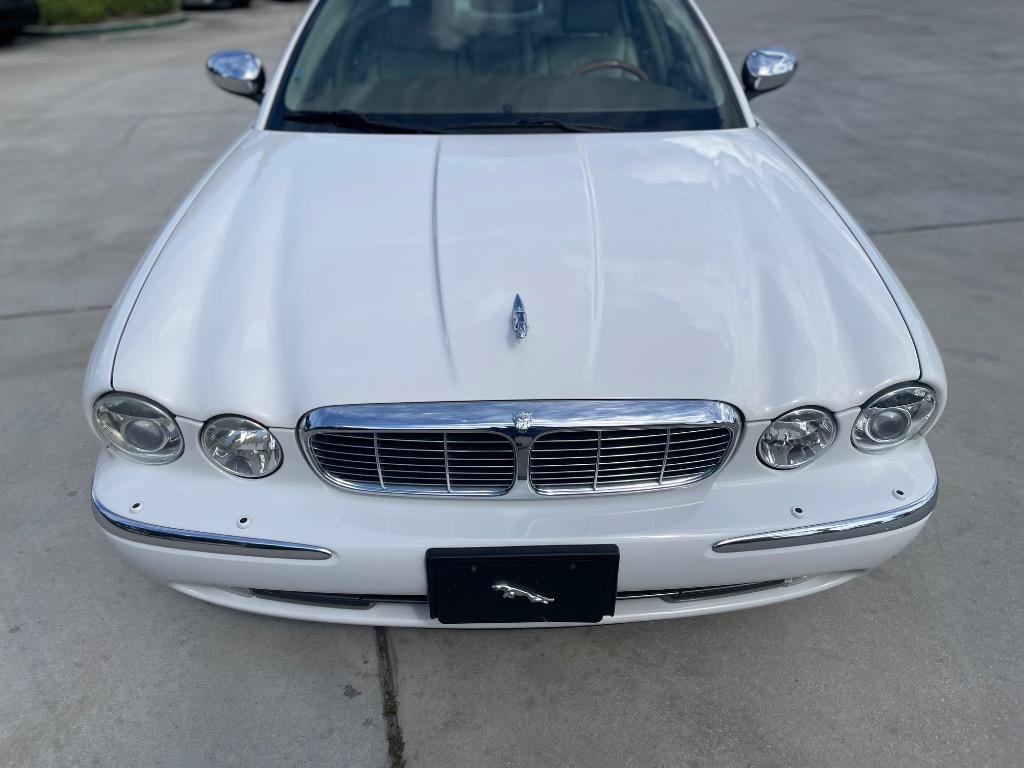 Used 2005 Jaguar XJ Vanden Plas RWD image 3