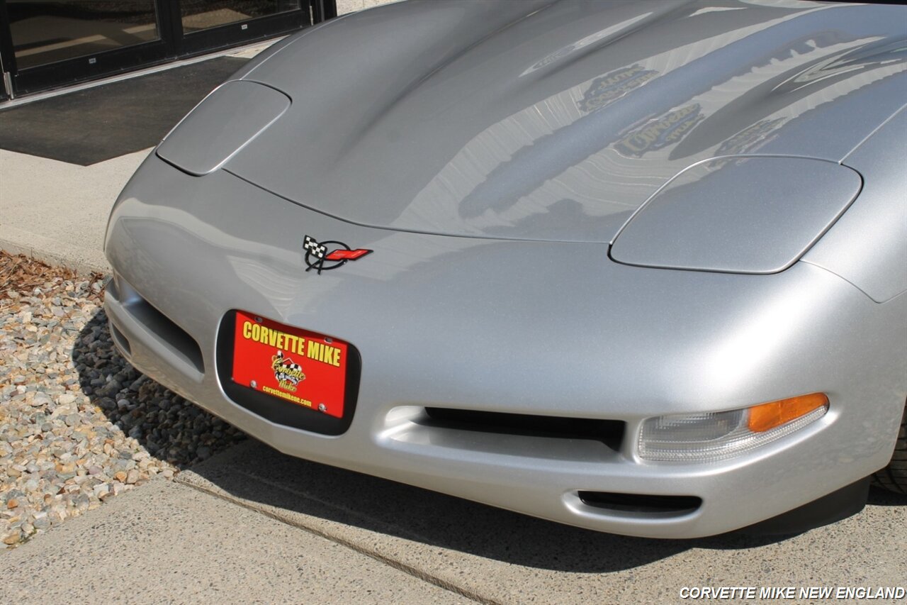 Used 2001 Chevrolet Corvette Convertible w/ Preferred Equipment Group2 image 10
