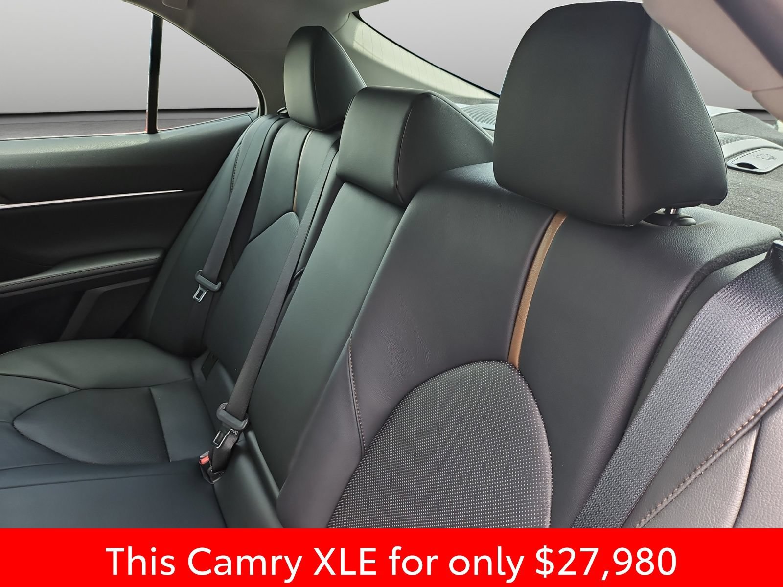 Used 2020 Toyota Camry XLE FWD image 42