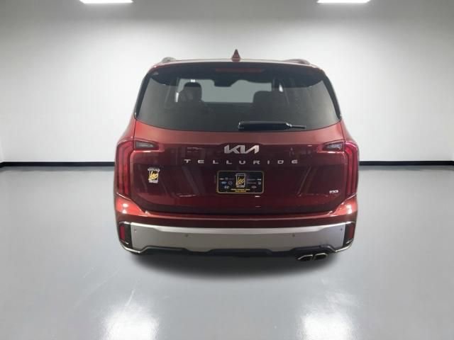 Used 2023 Kia Telluride S image 5