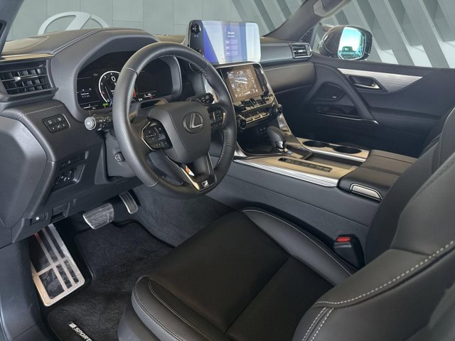 Certified 2025 Lexus LX 700h F Sport image 11