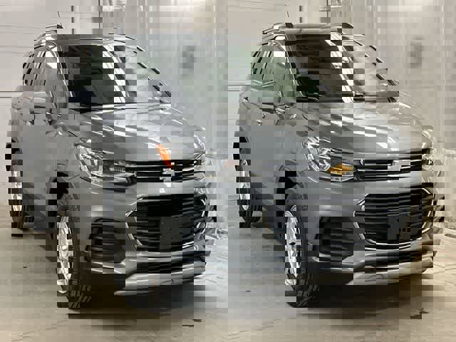 Used 2019 Chevrolet Trax LT w/ LT Convenience Package image 29