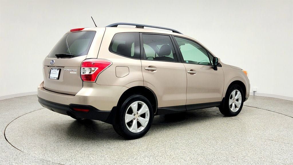 Used 2015 Subaru Forester 2.5i Premium w/ All-Weather Package image 5