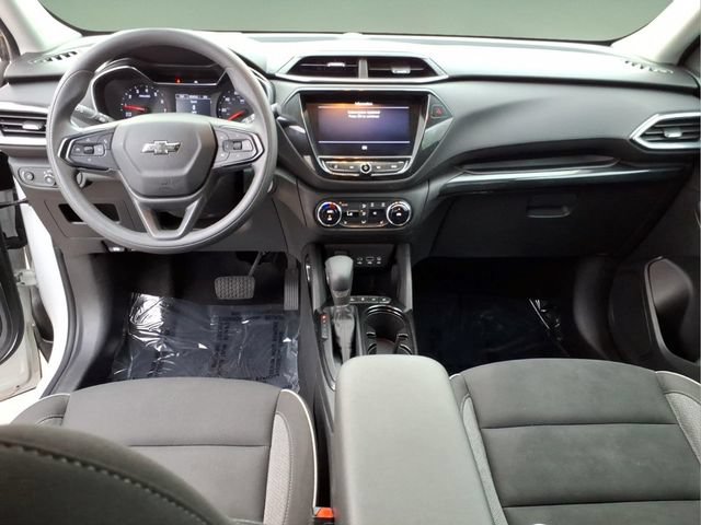 Used 2022 Chevrolet TrailBlazer LT w/ Convenience Package FWD image 13
