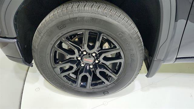 Used 2025 GMC Sierra 1500 Elevation AWD/4WD image 37
