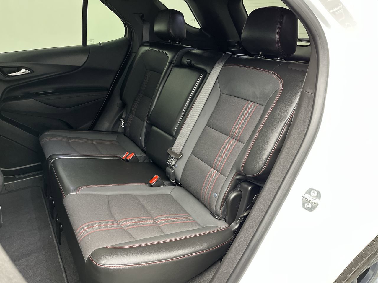 Certified 2024 Chevrolet Equinox RS AWD/4WD image 11