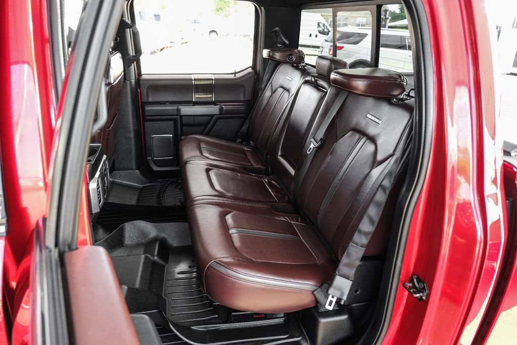Used 2016 Ford F150 Platinum w/ Equipment Group 701A Luxury AWD/4WD image 47