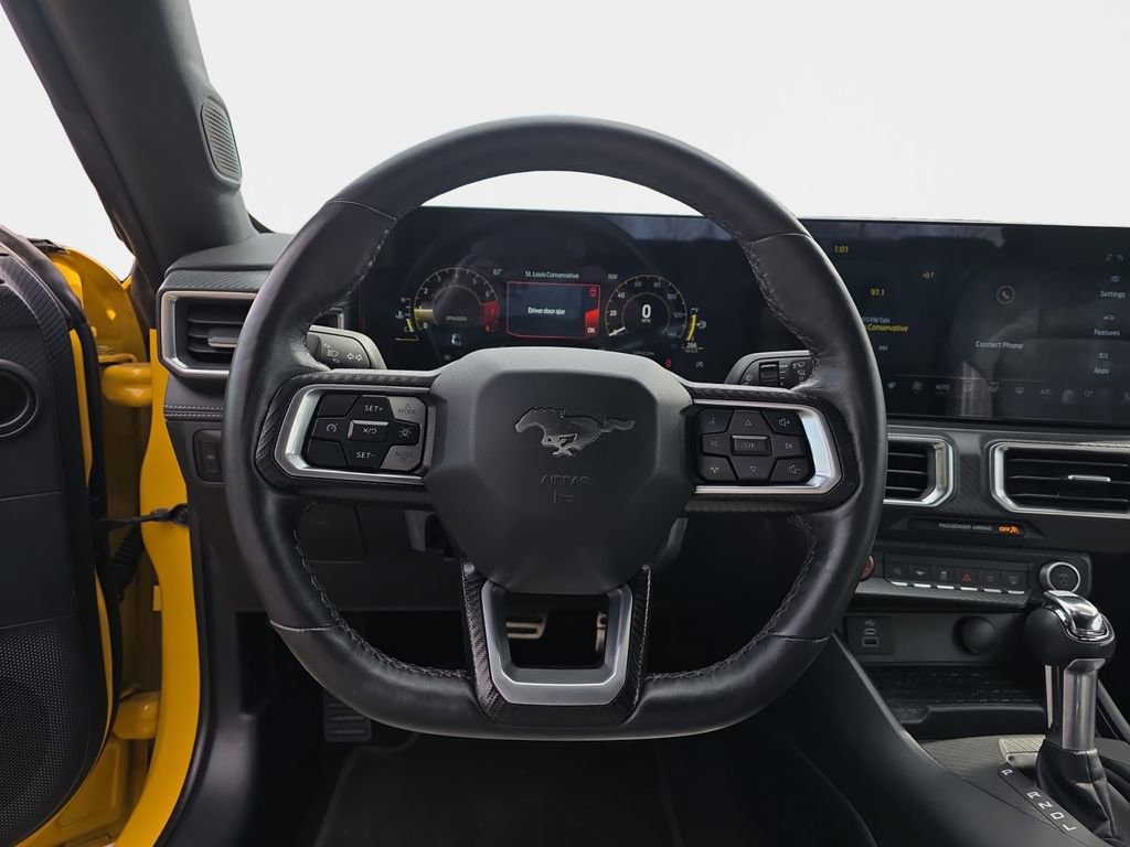 Used 2024 Ford Mustang Premium image 11