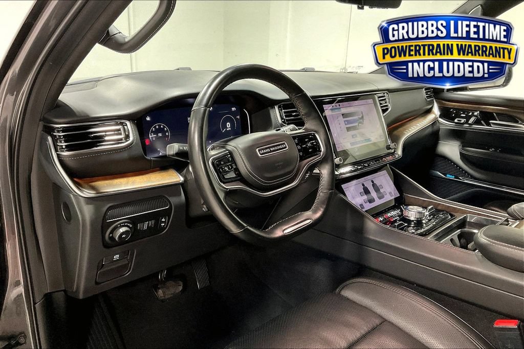 Used 2022 Jeep Grand Wagoneer Series II AWD/4WD image 16