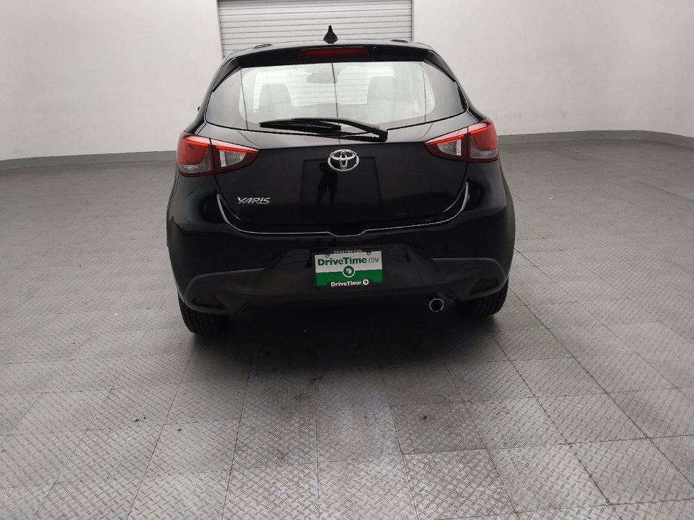 Used 2020 Toyota Yaris LE FWD image 6
