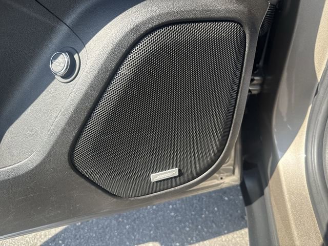 Certified 2023 GMC Acadia SLE w/ Driver Convenience Package image 25