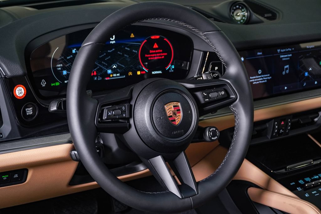 New 2026 Porsche Cayenne AWD/4WD image 18