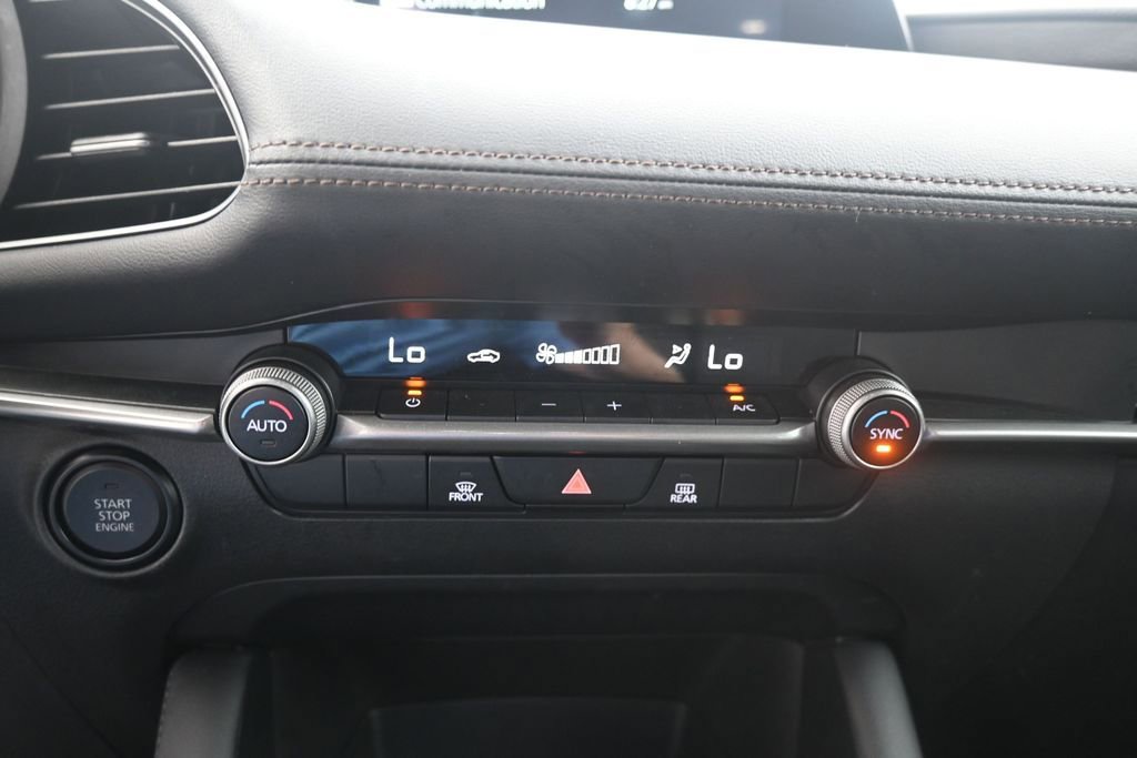 Used 2023 MAZDA MAZDA3 s FWD image 12