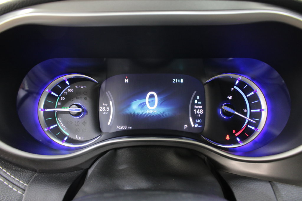 Used 2024 Chrysler Pacifica Limited FWD image 10