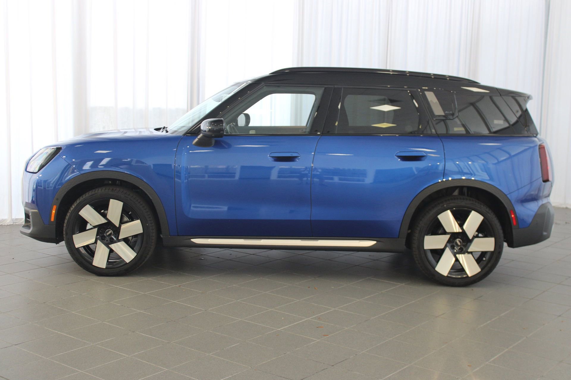 New 2026 MINI Cooper Countryman S w/ Comfort Package Max image 2
