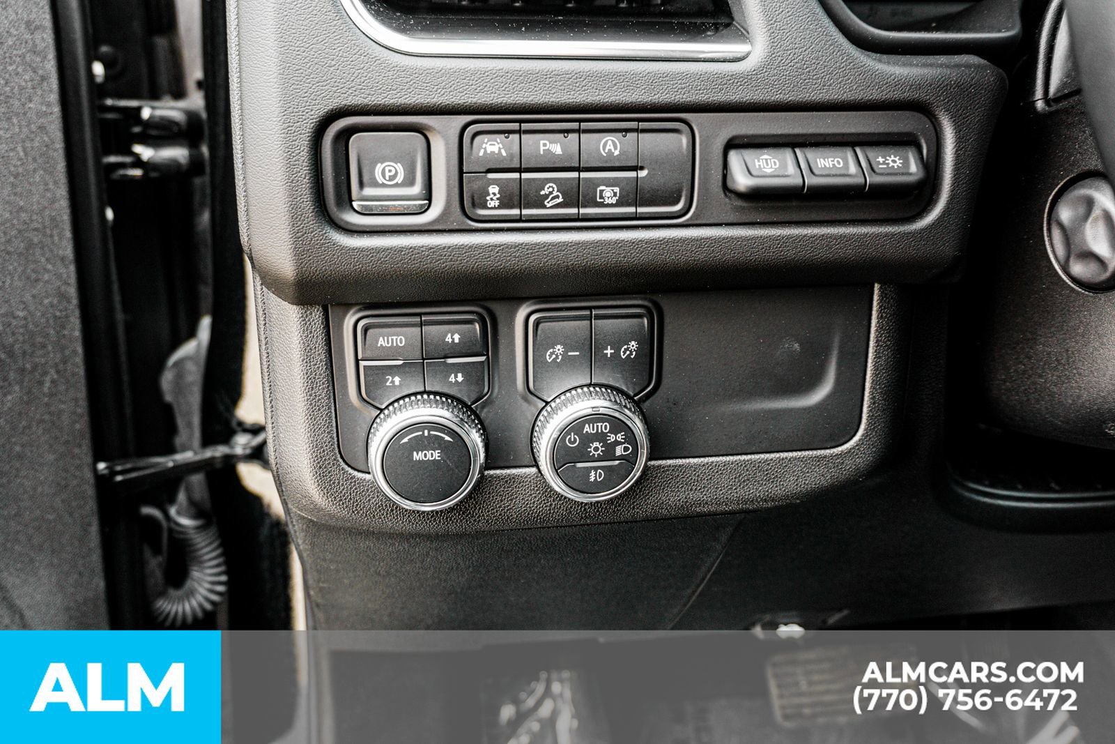 Used 2024 GMC Yukon XL AT4 w/ Technology Package image 37