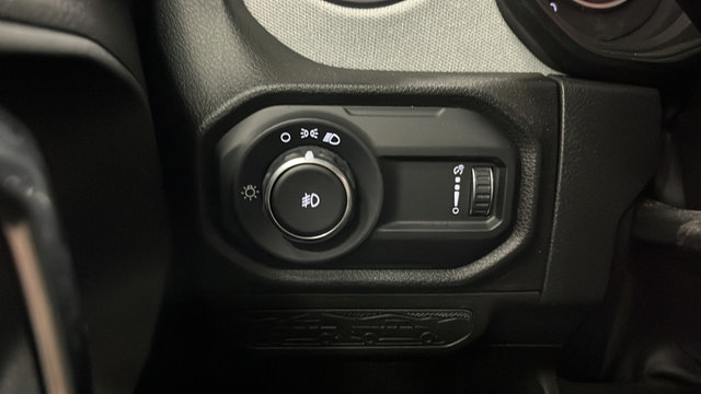 Used 2024 Jeep Wrangler Sport AWD/4WD image 31