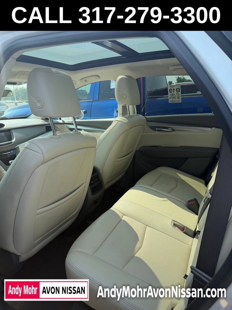 Used 2018 Cadillac XT5 Luxury w/ Driver Awareness Package AWD/4WD image 8