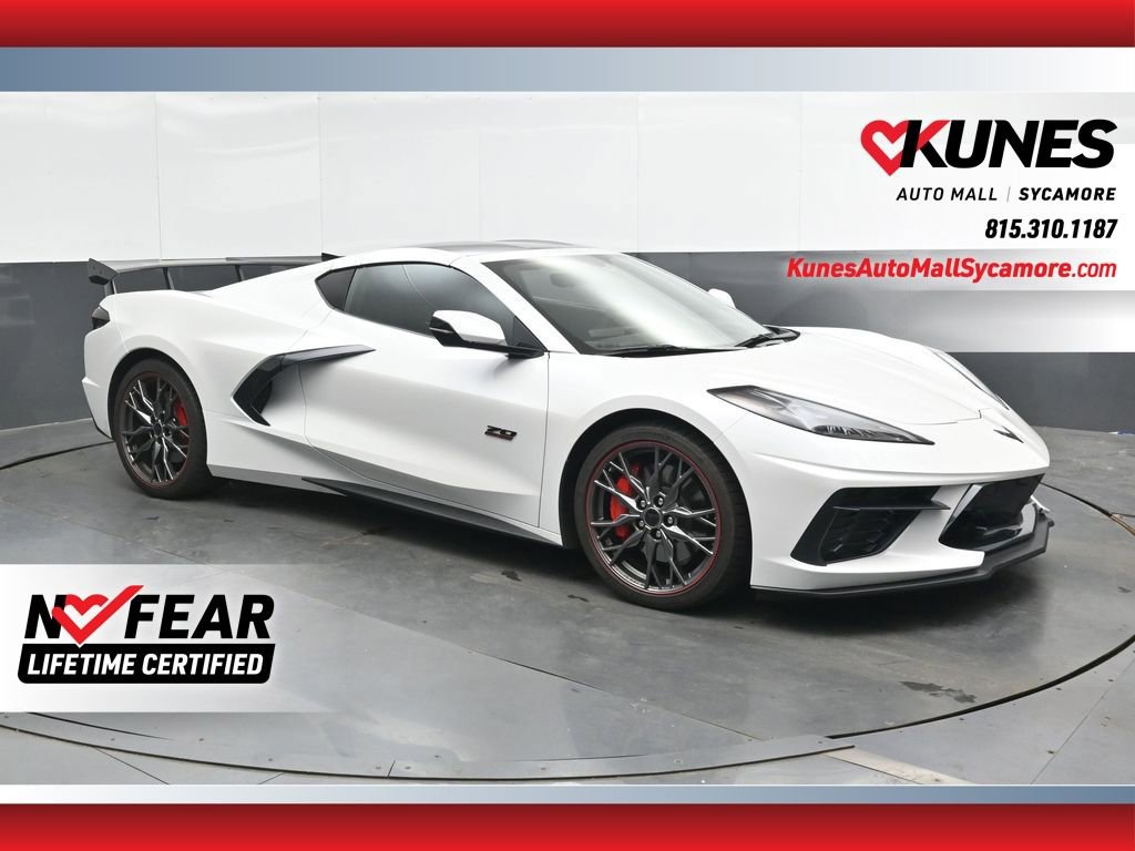 Used 2023 Chevrolet Corvette Stingray Premium Cpe w/ Z51 Performance Package RWD image 1