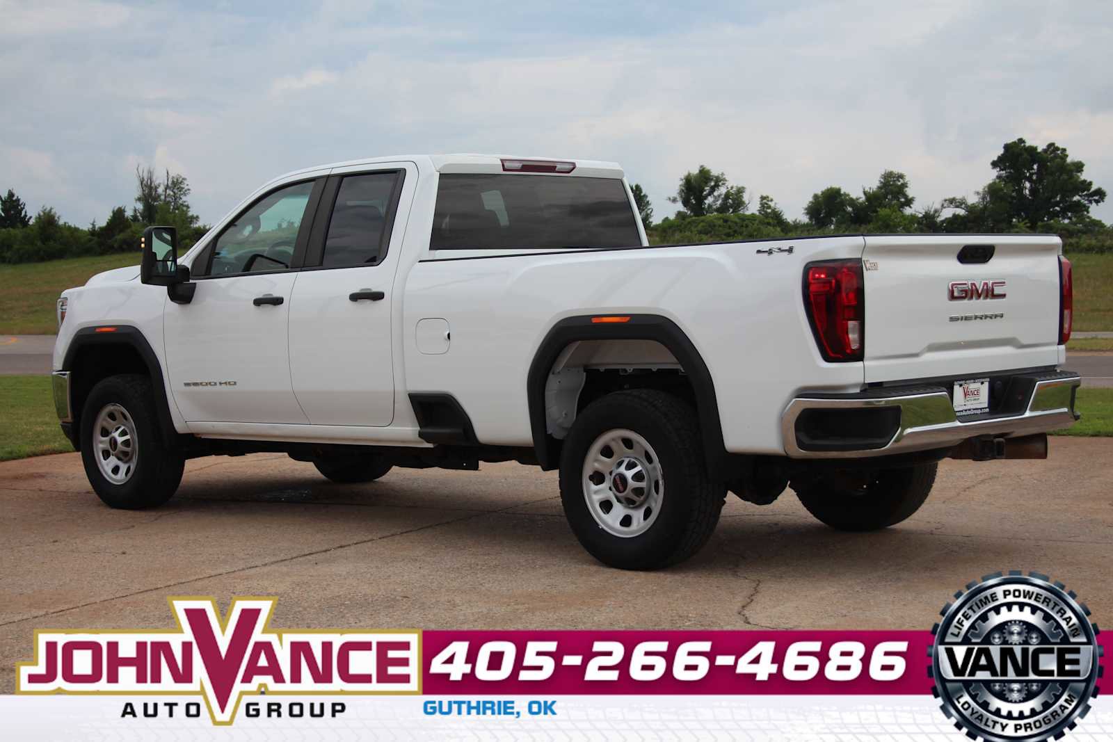 Used 2023 GMC Sierra 3500 Pro w/ Convenience Package AWD/4WD image 8