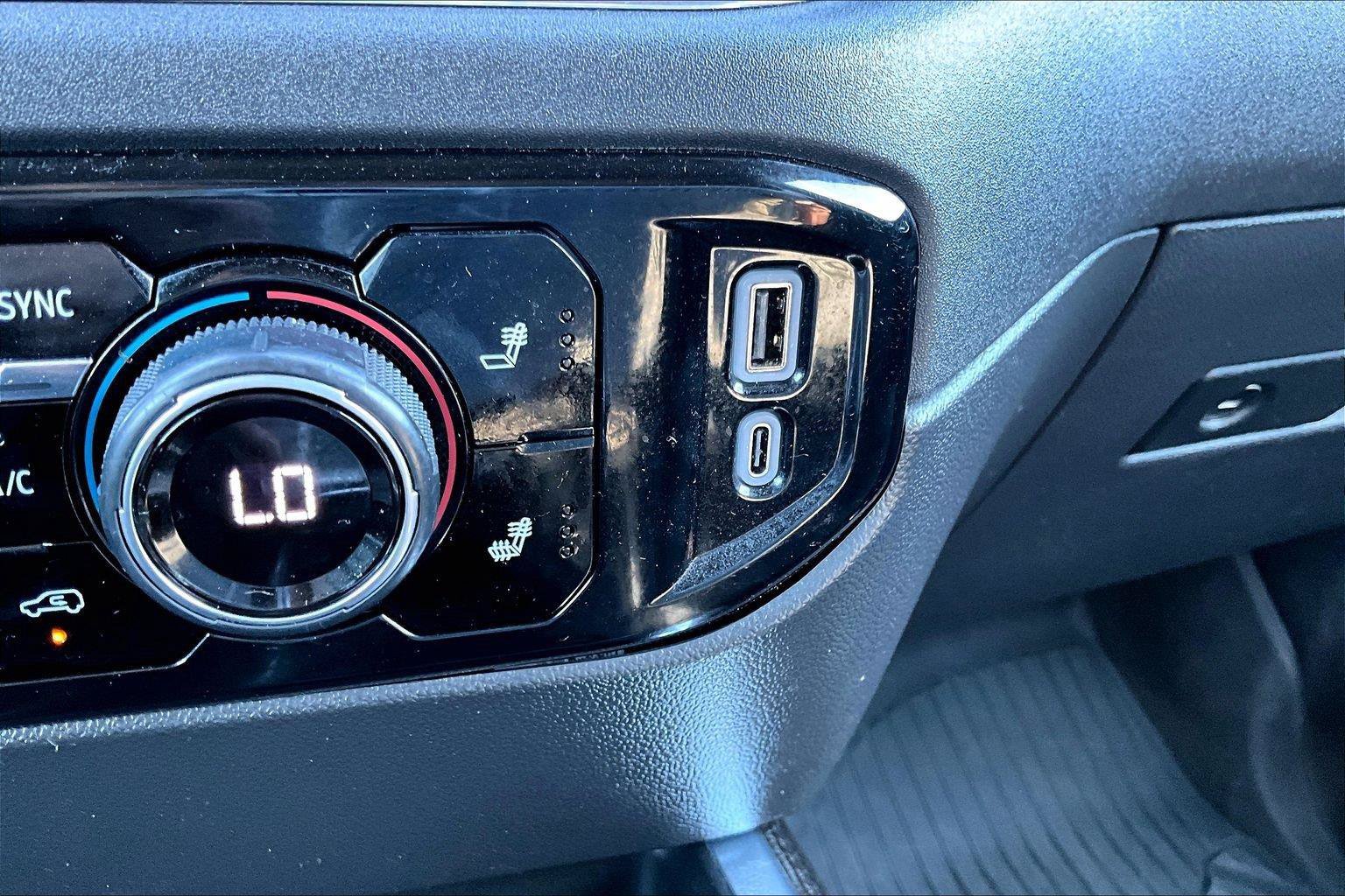 Used 2024 Chevrolet Silverado 1500 LT Trail Boss w/ Convenience Package II AWD/4WD image 32