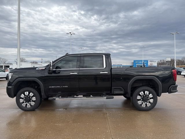 Used 2024 GMC Sierra 2500 Denali w/ Denali Reserve Package image 7