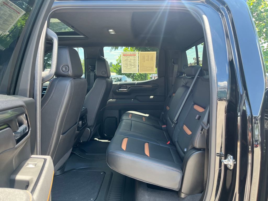 Used 2025 GMC Sierra 1500 AT4 w/ AT4 Premium Package AWD/4WD image 27