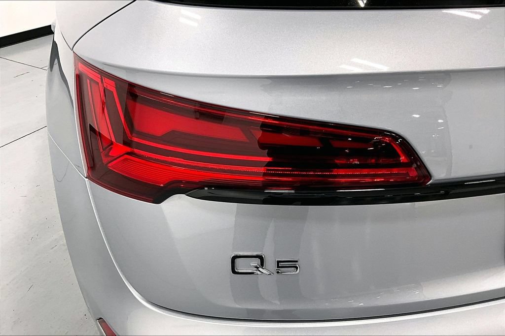 Used 2025 Audi Q5 2.0T Premium AWD/4WD image 40