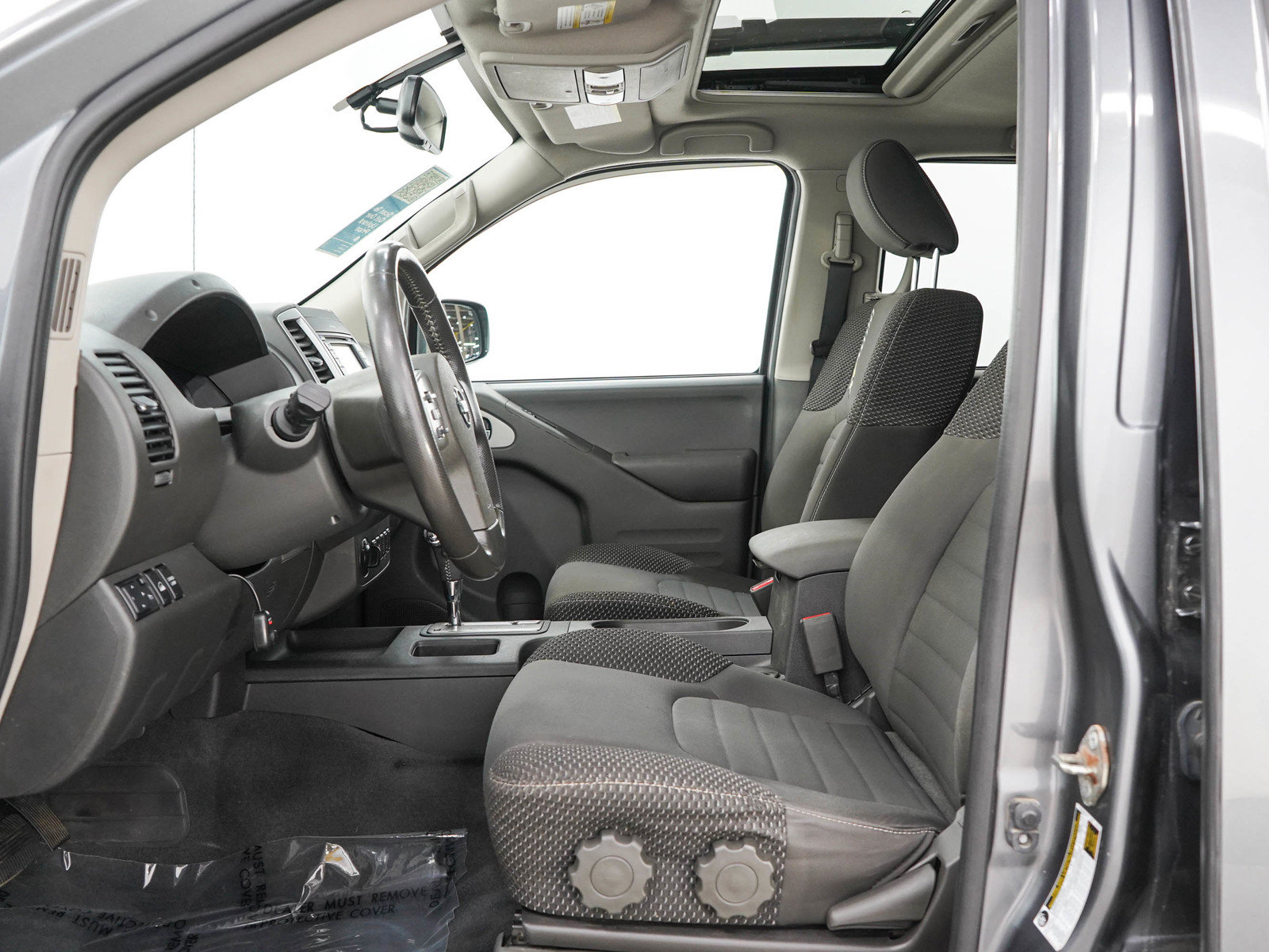 Used 2019 Nissan Frontier PRO-4X AWD/4WD image 23
