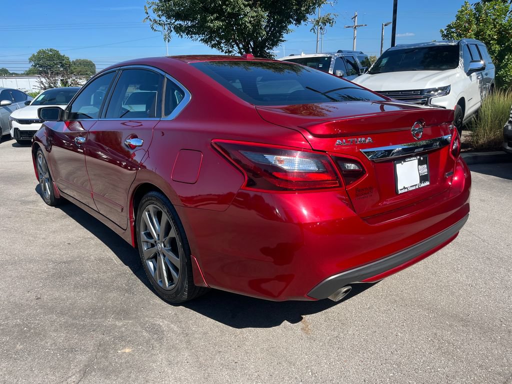 Used 2018 Nissan Altima 2.5 SR w/ SR Special Edition FWD image 3