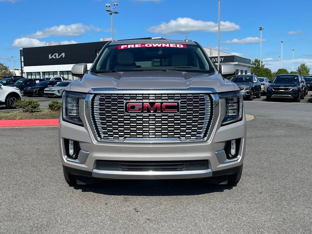 Used 2023 GMC Yukon Denali AWD/4WD image 2