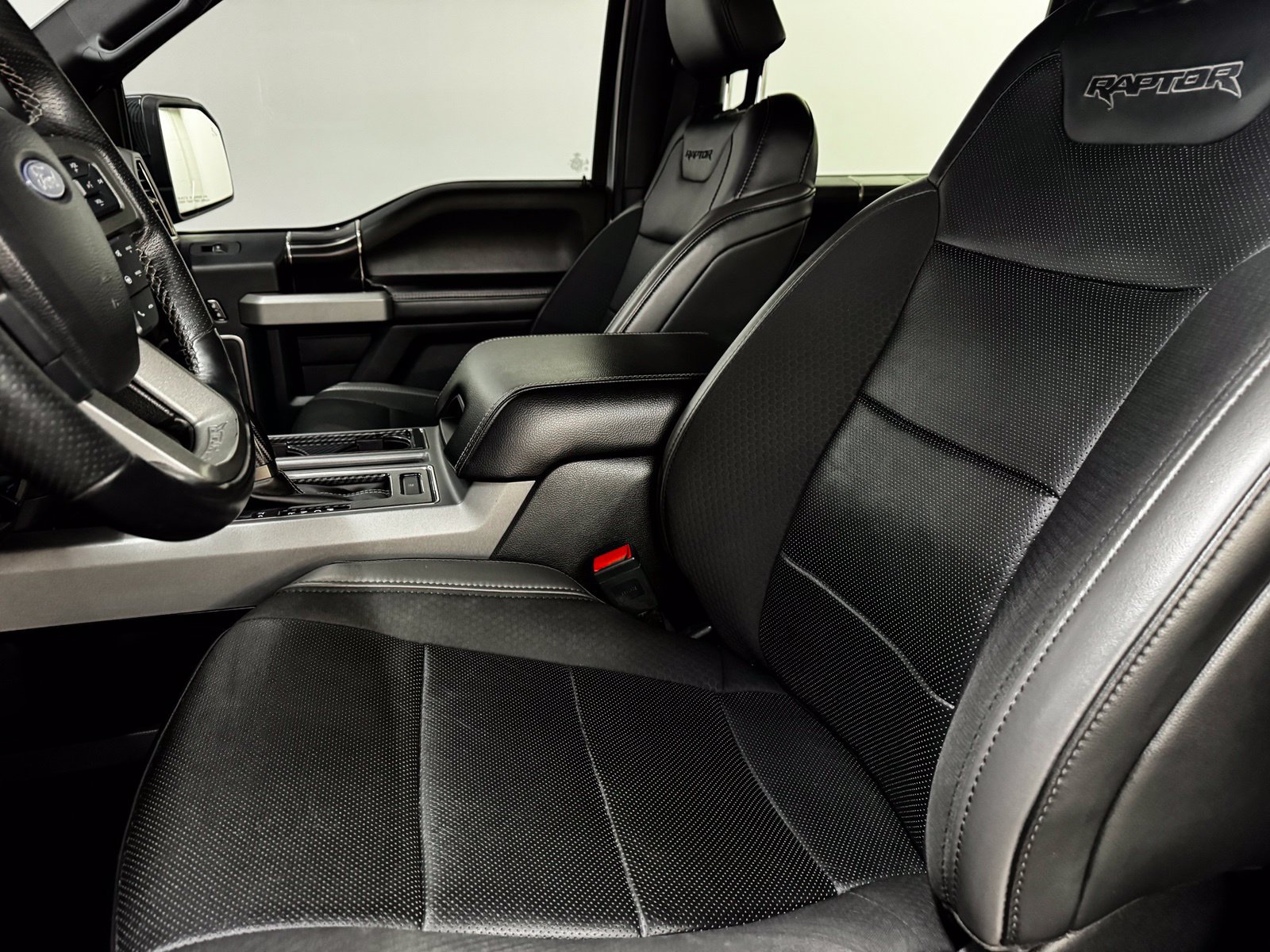 Used 2019 Ford F150 Raptor AWD/4WD image 12