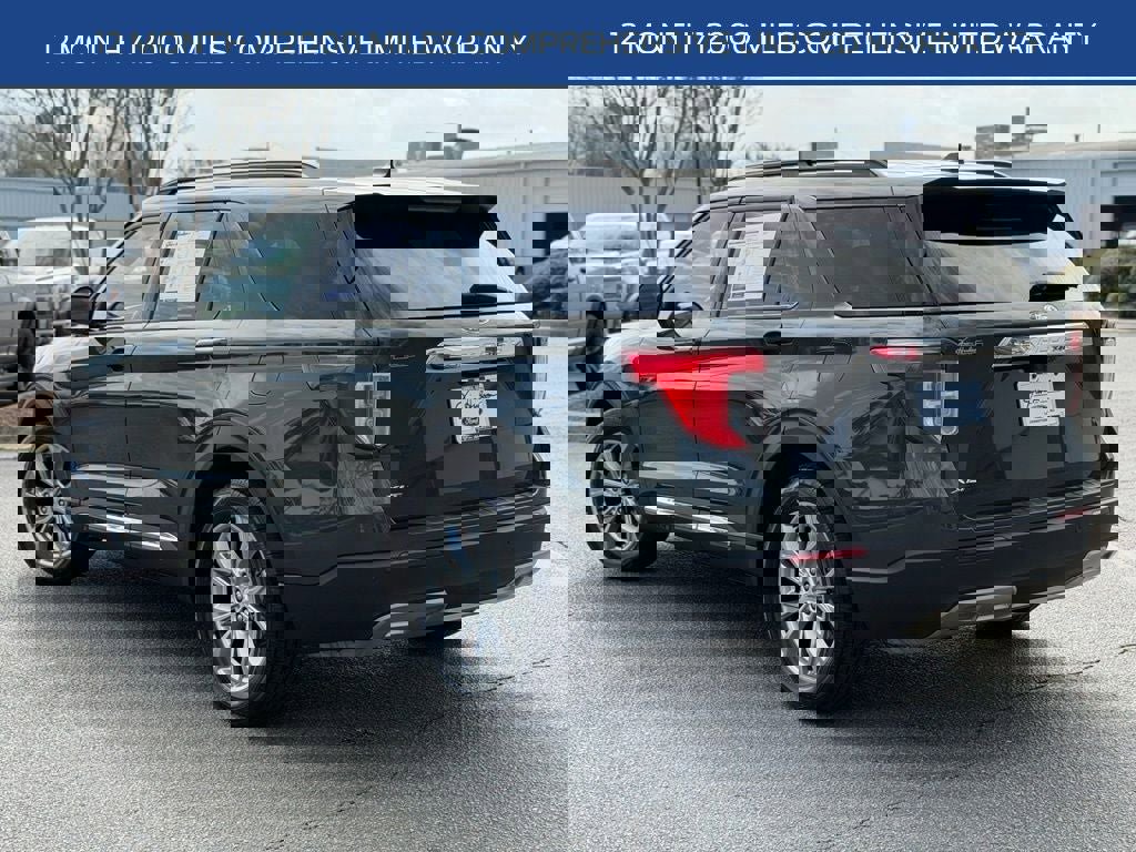 Used 2023 Ford Explorer XLT w/ Equipment Group 202A image 5