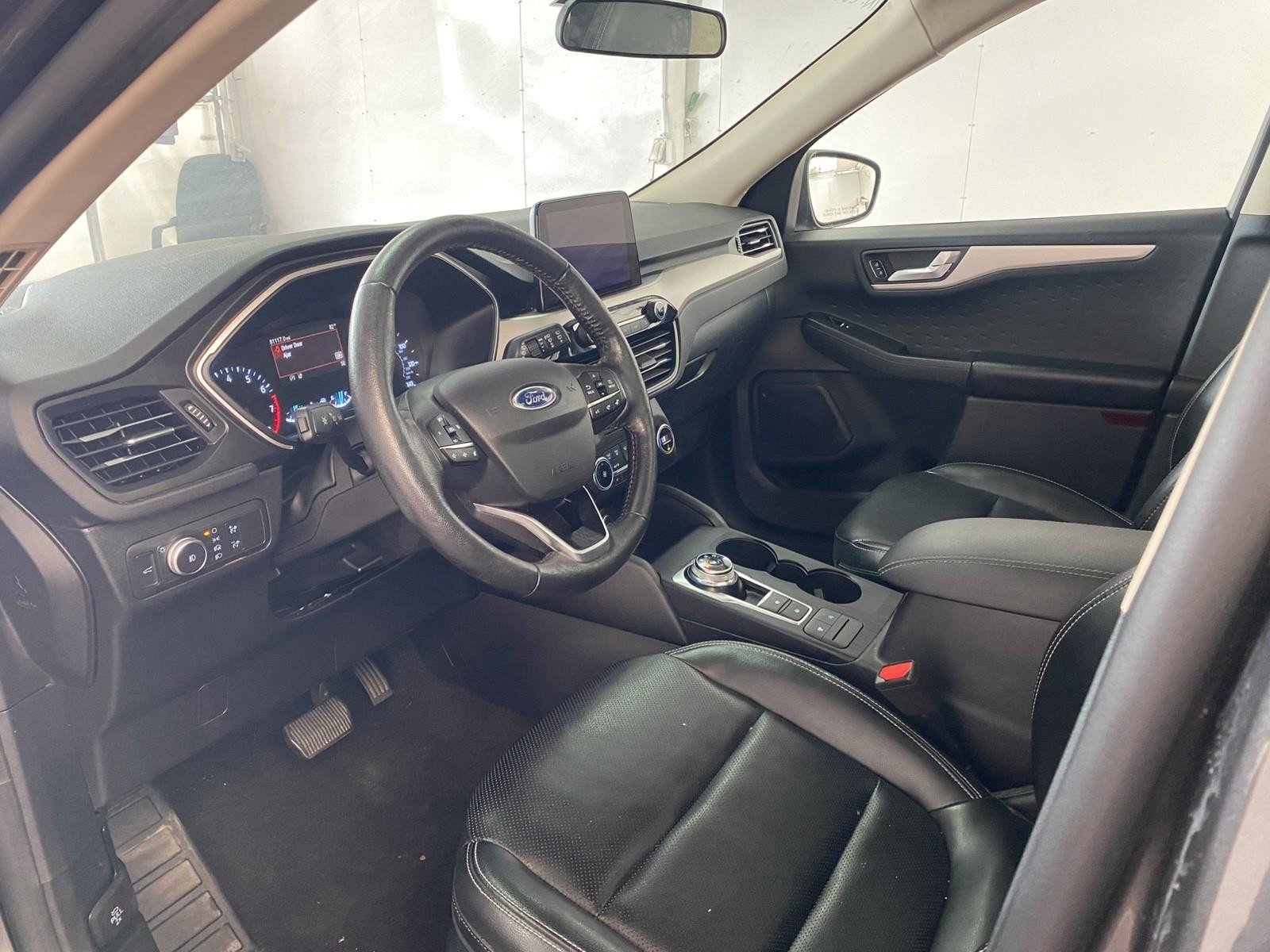 Used 2020 Ford Escape SEL image 19