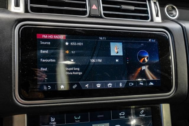 Used 2019 Land Rover Range Rover Supercharged AWD/4WD image 41