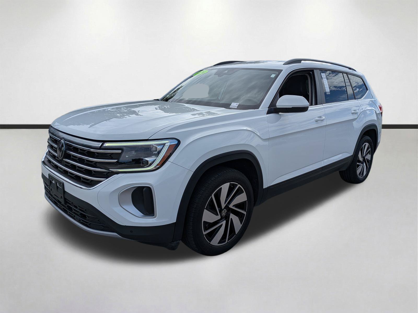 Used 2024 Volkswagen Atlas SE FWD image 8