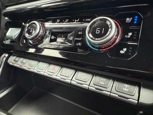 Used 2023 GMC Sierra 1500 AT4X image 28