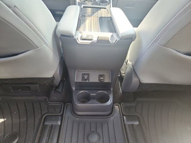 Used 2021 Toyota Sienna Limited FWD image 12