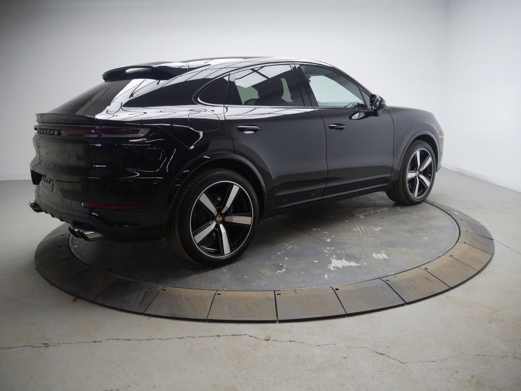 Certified 2026 Porsche Cayenne Coupe image 7