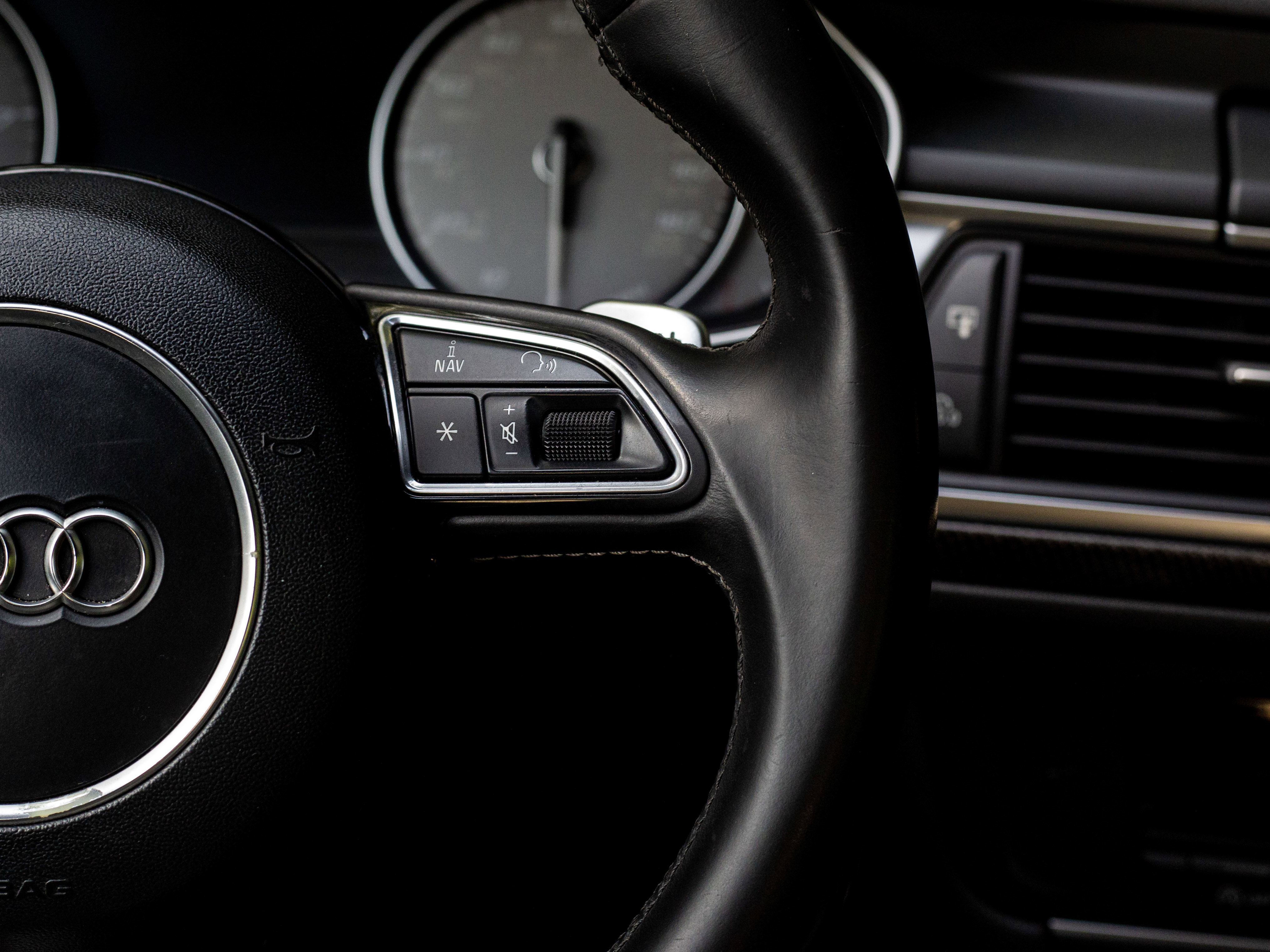 Used 2017 Audi S6 Prestige w/ S6 Sport Package image 8