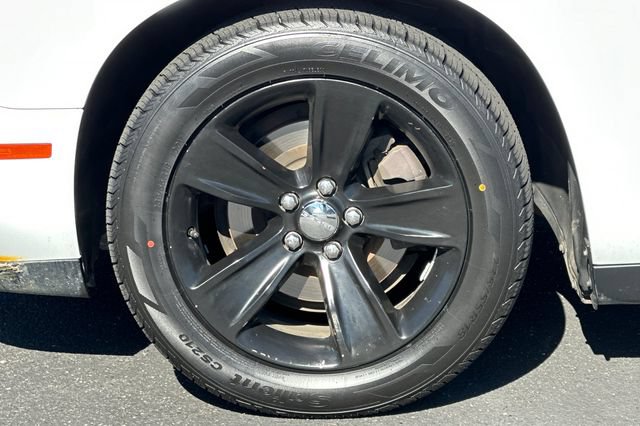 Used 2019 Dodge Challenger SXT RWD image 29