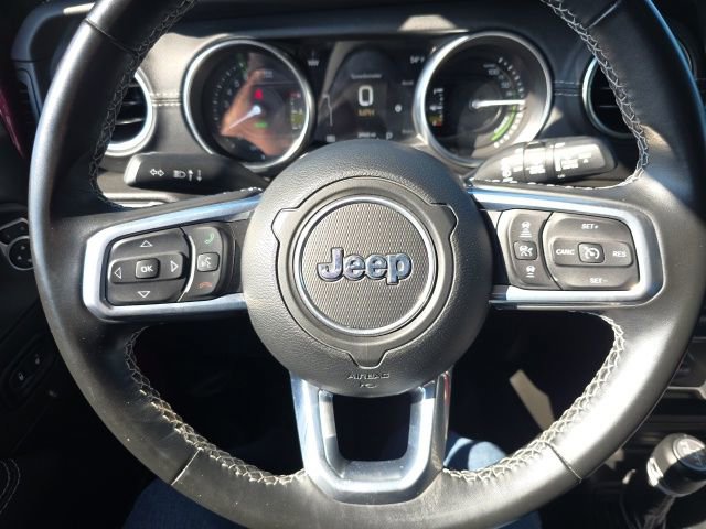 Used 2022 Jeep Wrangler Unlimited Sahara w/ Safety Group AWD/4WD image 17