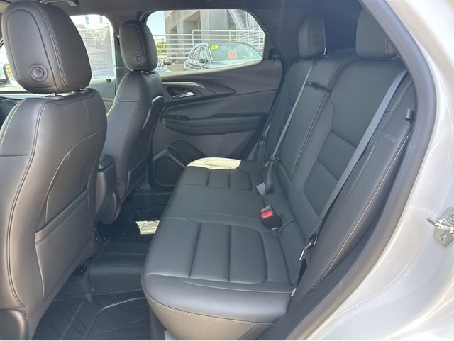 Used 2025 Chevrolet TrailBlazer ACTIV w/ Convenience Package AWD/4WD image 17